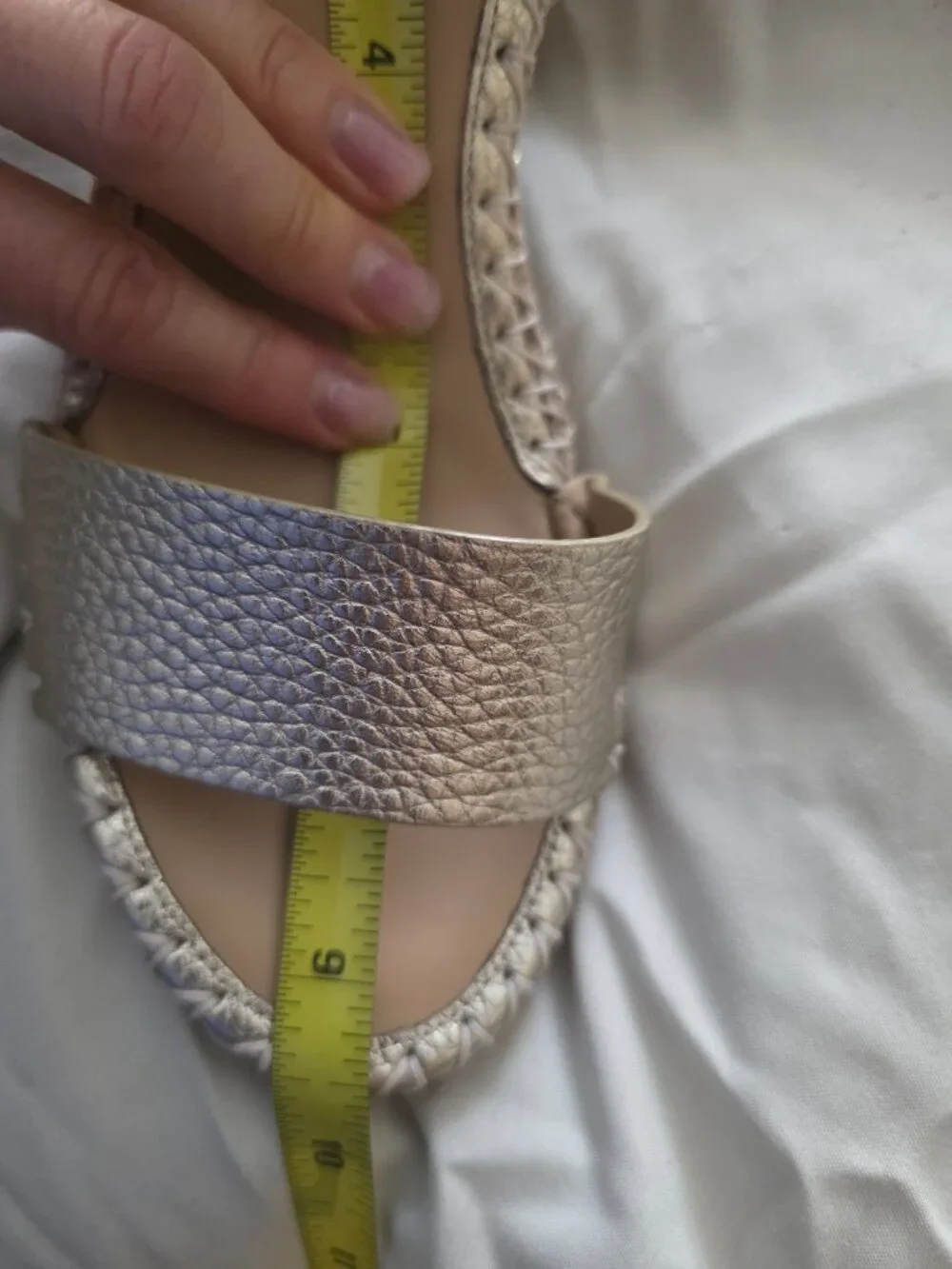 NIB Valentino Garavani Platino Rockstud Wedge Espadrille Sandals, 105mm, Size 37